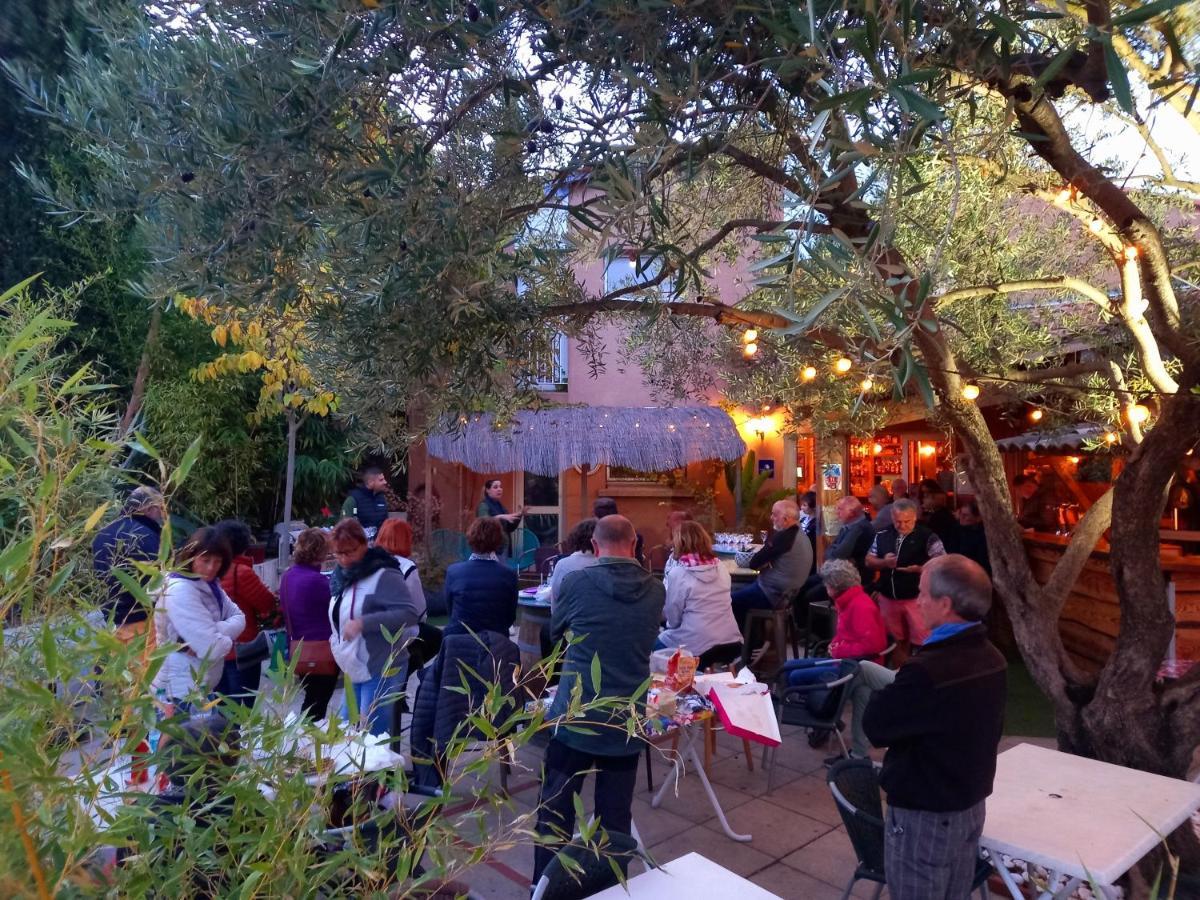 Les Chalets Du Relais D'Aguilar Tuchan Exterior foto